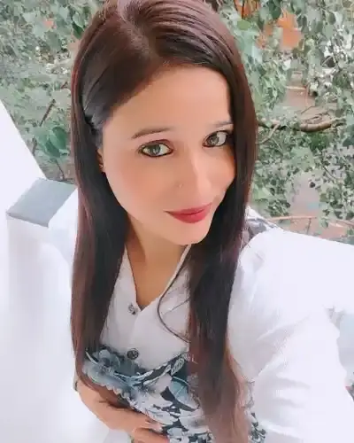Call Girls in Akbarpur