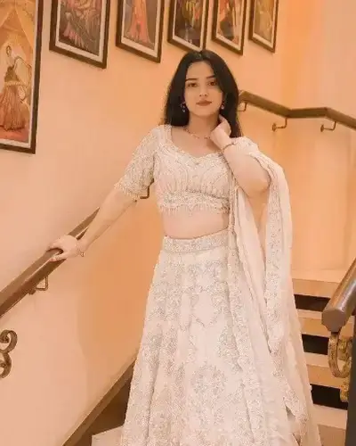 Escort Service In Akbarpur